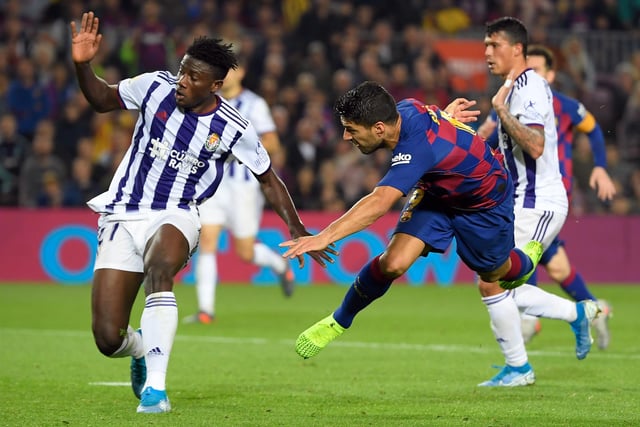 Everton have joined the race to sign Real Valladolid defender Mohammed Salisu. The Ghanaian, who has a £10.8m release clause in his contract. (Mail)