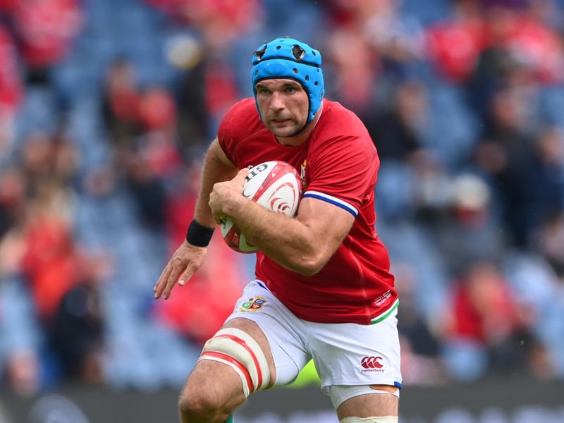 Denied a score due to an earlier forward pass, but a good outing overall and carried brilliantly in Cape Town. 7/10