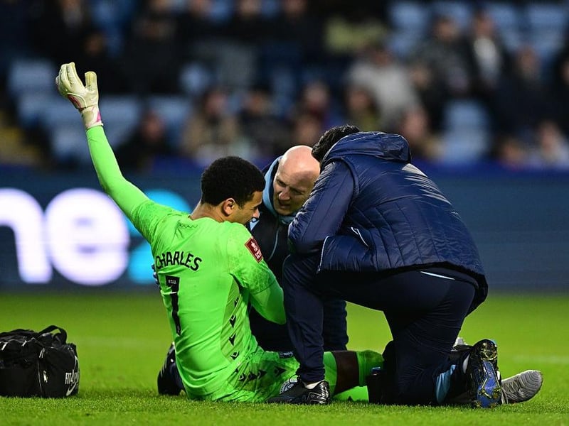 The keeper sustained a shoulder issue against Brentford last-time out and is expected to miss 6-8 weeks of action.