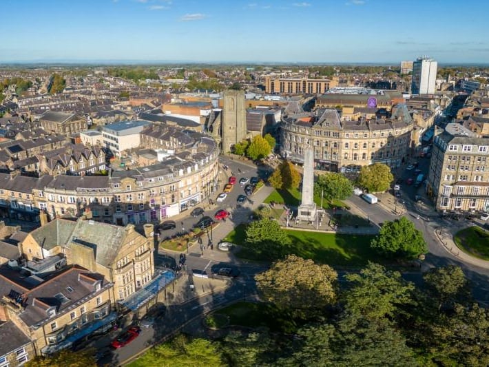 Harrogate in North Yorkshire is a vibrant town with public transport to get you to Leeds. The 36 bus runs every 15 minutes at peak times and the train takes around 30 minutes with stops in Horsforth, Headingley, Burley Park along the way.