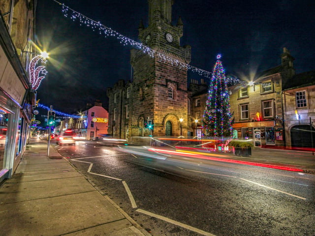 Forres is feeling extra festive as shopkeepers come together to decorate their windows with the town tree also gaining some extra sparkle.
