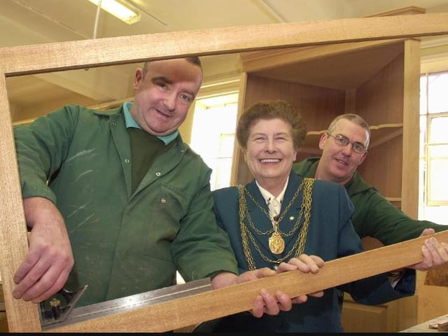 Joiner Neil Hardy presents his design to the mayor in 2001.