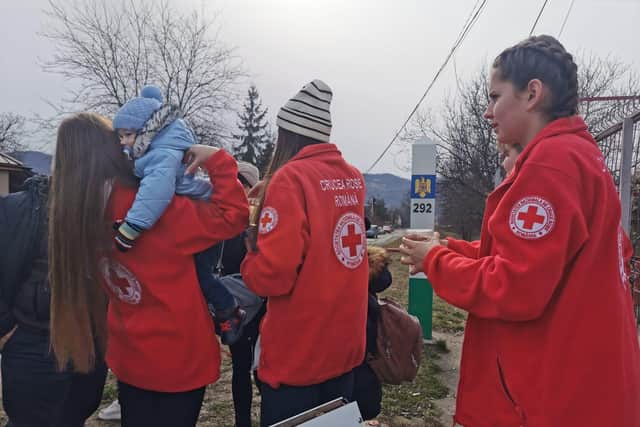 The Romanian Red Cross has deployed volunteers from all branches along its border to distribute food, water, basic aid items and hygiene products to people in need. Credit: Romanian Red Cross