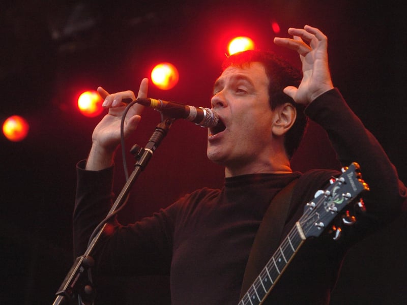 David Gedge’s outfit continued to fly the flag for Leeds with Saturnalia. Known for their frenetic guitar work and lyrics about heartbreak, this record saw the band experimenting with more layered textures while keeping the "shambling" indie spirit that made them a John Peel favourite.
