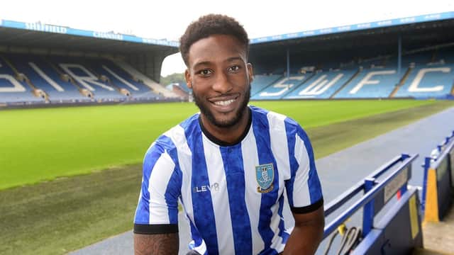 Chey Dunkley has joined Sheffield Wednesday. (via swfc.co.uk)