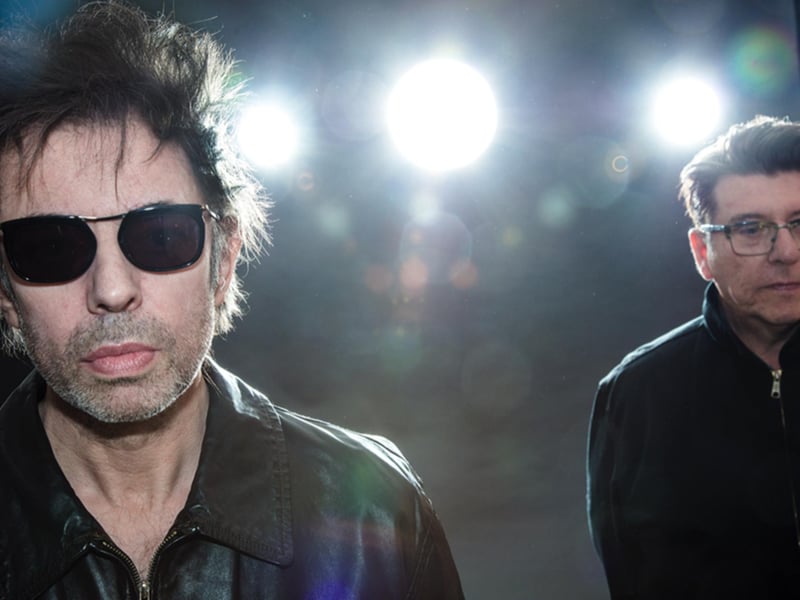 The atmospheric and influential Echo and The Bunnymen will perform at The Piece Hall in Halifax on August 9, 2025. Fans can look forward to an evening of their distinctive post-punk sound and iconic alternative hits. 📍 Blackledge, Halifax HX1 1RE