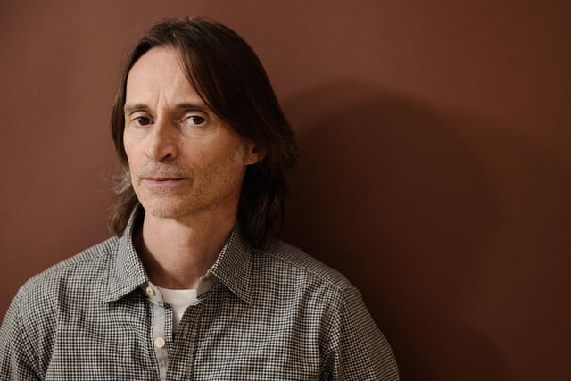 After his breakthrough film role in Trainspotting, Robert Carlyle went on to star in The Full Monty, The Beach and 28 Weeks Later.  Raised in Maryhill he became involved in theatre at the Glasgow Arts Centre before graduating from RSAMD. He co-founded the theatre company Raindog in Glasgow. 