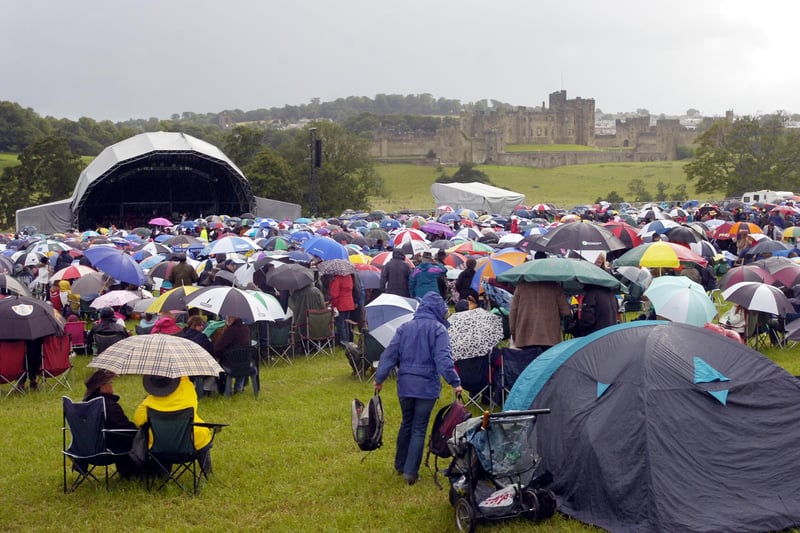Images from the 2009 Alnwick Pastures concert, The Music of Queen: A Rock & Symphonic Spectacular, with stars from the West End musical We Will Rock You, and the English National Orchestra.