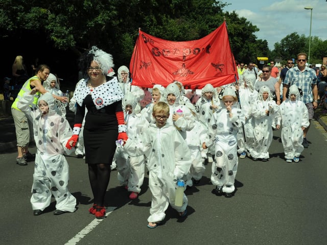Bridgemary Carnival Parade along Wych Lane. 6th Gosport Air Scouts 18th June 2015. Picture: Paul Jacobs 151012-9