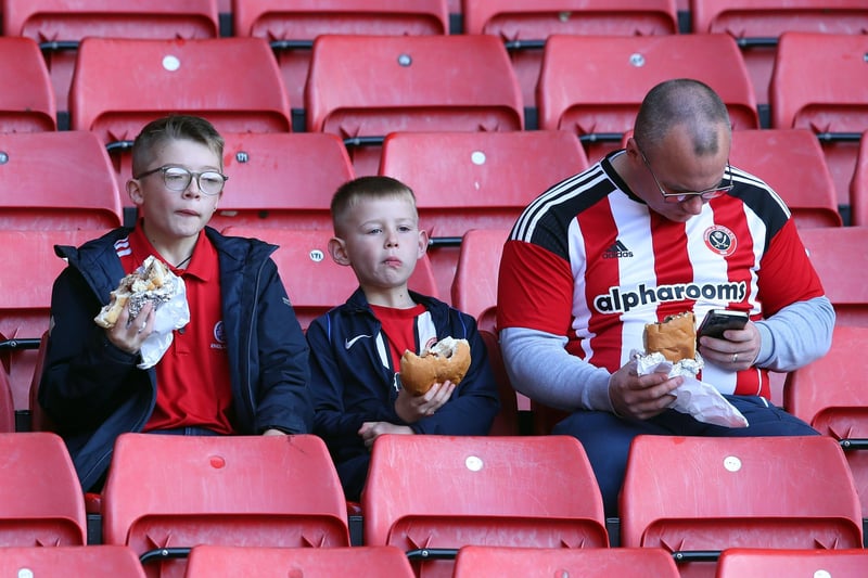 Sheffield Utd fans for fans feature  during the Sky Bet Championship match against Cardiff City.  Simon Bellis / Sportimage