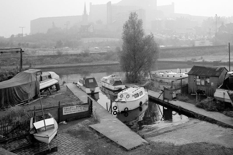 A view of the Sheffield Canal Basin 1988