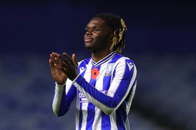 Alex Mighten of Sheffield Wednesday thanks the crowd after the Emirates FA Cup First Round win over Morecambe. (Photo by Ashley Allen/Getty Images)