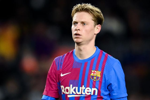 New Manchester United boss Ralf Rangnick is eyeing up a £47 million move for Barcelona midfielder Frenkie De Jong. (El Nacional)

(Photo by David Ramos/Getty Images)