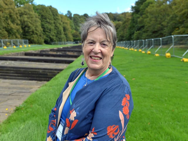 Rosemary Smith, sponsored a stone in memory of her dad.