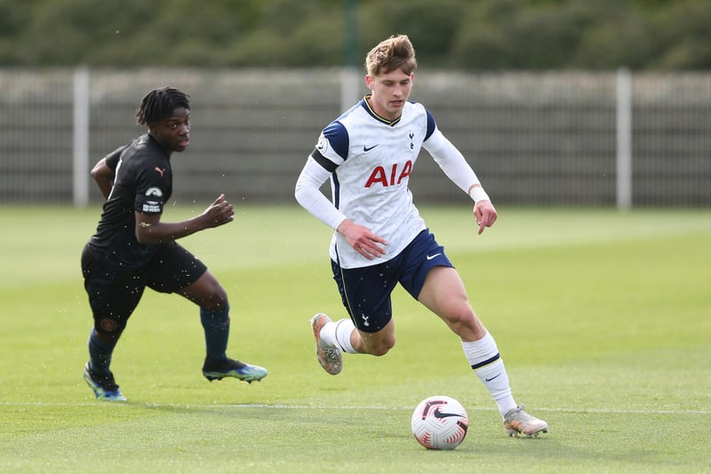 Tottenham Hotspur left-back Dennis Cirkin arrived on Wearside yesterday to complete his permanent switch to Sunderland and the move is reportedly set to be finalised today. The defender will sign a six-year deal with the club. (Alan Nixon - @reluctantnicko)