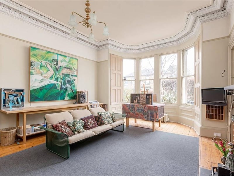 Sitting room.