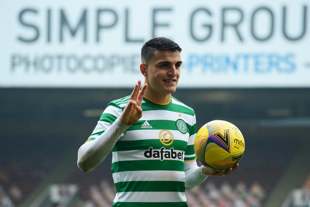 Southampton may look to sell Mohamed Elyounoussi to Celtic, with the Norwegian forward in his second spell on loan at the Scottish club. (Hampshire Live)