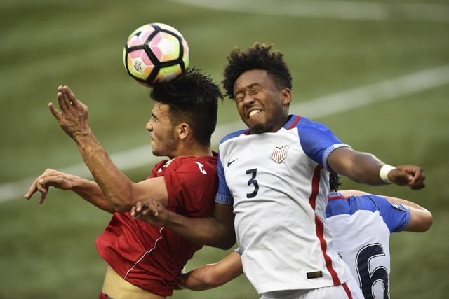 PSV Eindhoven and USMNT youth international left back Chris Gloster has drawn interest from Newcastle United. Any potential switch to the Premier League would be subject to a work permit. (ESPN) 

(Photo by RODRIGO ARANGUA/AFP via Getty Images)