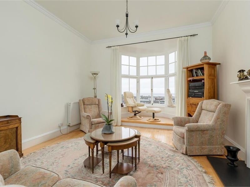 Drawing room.
