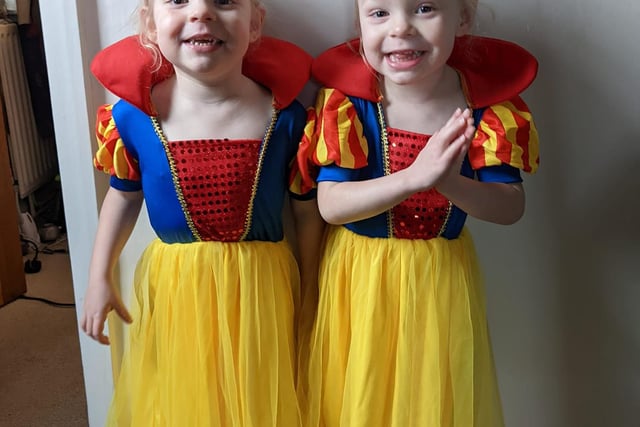 Ella and Evie both dress as Snow White. We can see double the cuteness here!