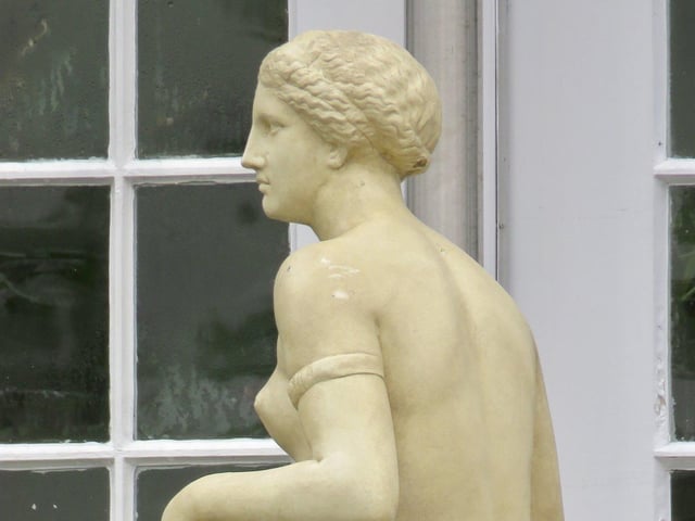 Filming in Sheffield for new HBO miniseries The Regime, starring Kate Winslet and Hugh Grant. A statue placed in Sheffield Botanical Gardens, where filming has been taking place. Photos by @steelcitysnaps via Twitter