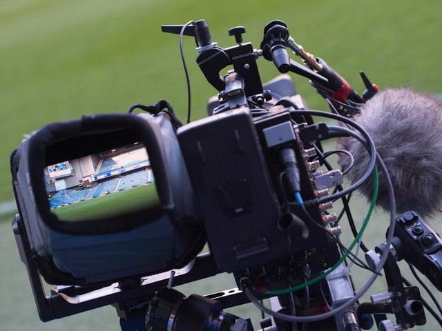 The SPFL will have to pay Sky Sports half-a-million pounds in compensation for any games that aren't played if the 2020/21 season is cut short (Daily Mail)