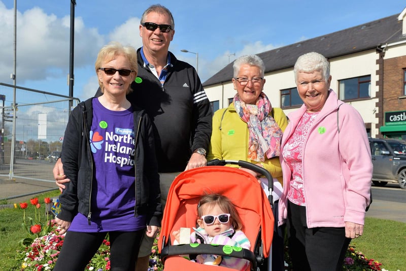 Harriet and Adrian Moore, with Emily and Adrienne Stevenson and Yvonne Dunn enjoying the sunshine on the 2018 Carrick Hospice Walk.  INCT 17-007-PSB