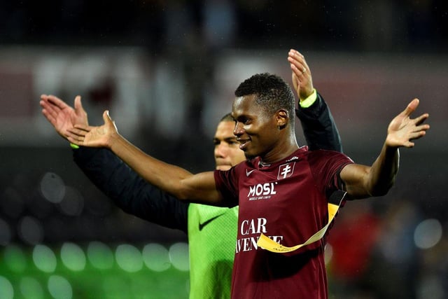 The Blades will complete the signing of Metz striker Habib Diallo for a fee around £13.5m plus £2.7m in bonuses. (Le Républicain Lorrain via Get French Football News)