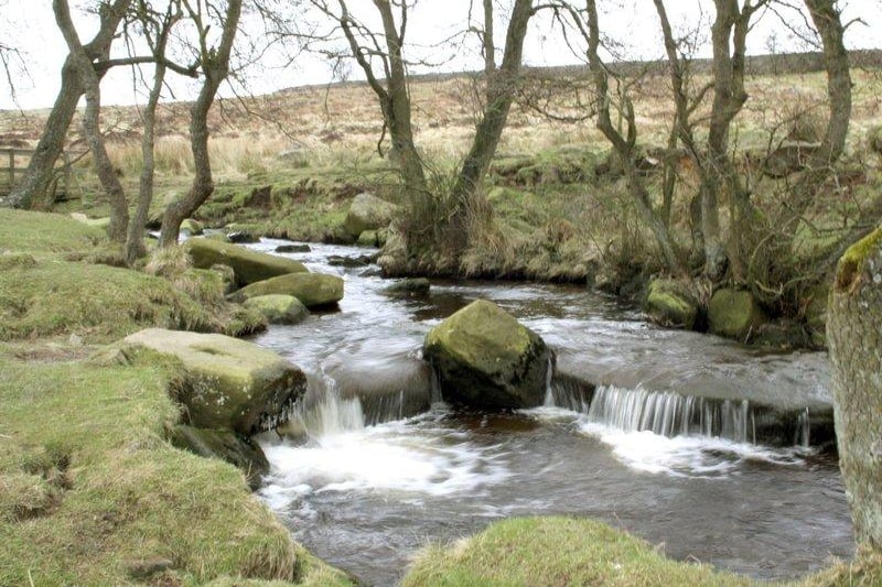 What could be nicer than settling down beside this pretty river in Padley Gorge and eating your lunch  al fresco? Don't forget to take all  your litter home with you and leave the place tidy for others to enjoy.