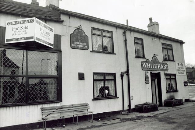 The White Hart Pub, Bridge End, Penistone, December 17, 1990