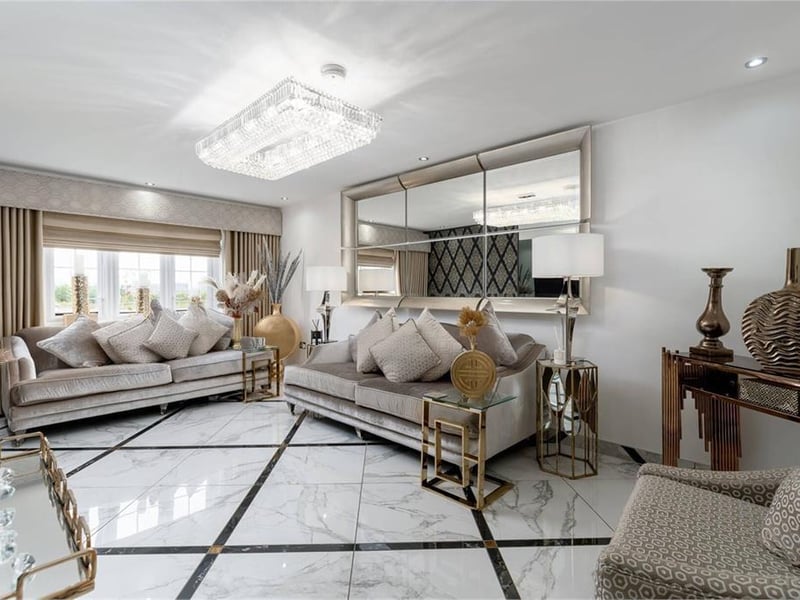 Sitting room.