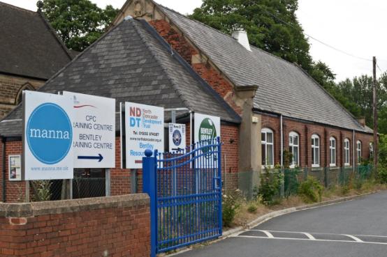 Bentley High Street Primary School has three classes with 31 or more pupils. Affecting 104 pupils.