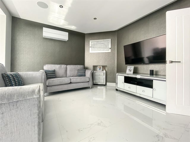 Hawthorn Crescent, Cosham