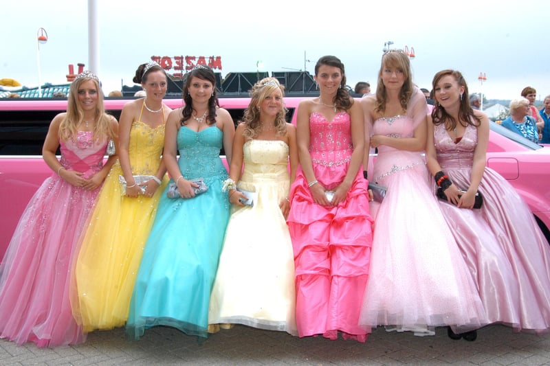 Gowns galore in this Southmoor photo. Remember this?