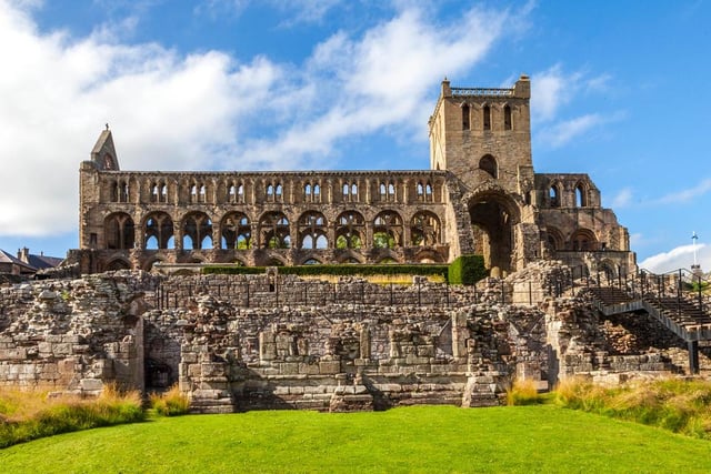 Founded in the 12th century, the abbey took more than 70 years to build and stands out for its Romanesque and early Gothic architecture. Open from late August.