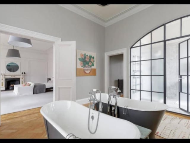 There are six bathrooms in total, which benefit from free-standing cast iron baths and walk-in rainfall showers for a sense of true luxury.