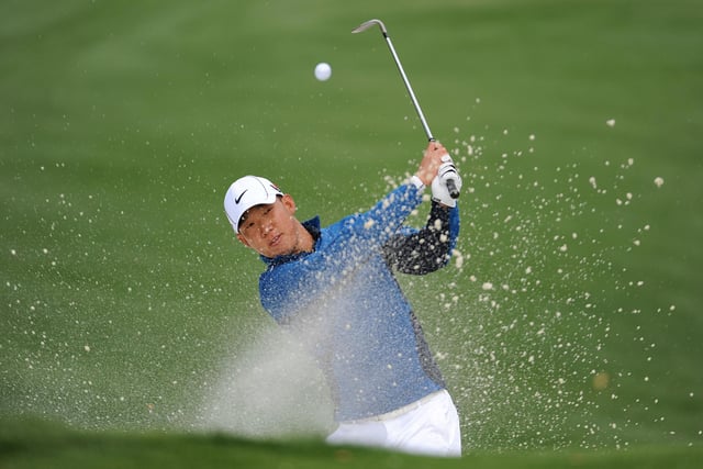 7. Who made the most birdies in a single round at the Masters?
a) Anthony Kim; b) Tiger Woods; c) Mark Calcavecchia