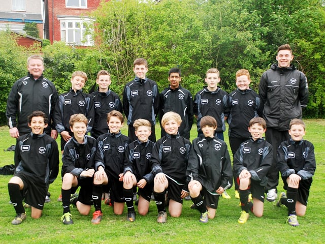 Crosspool Juniors Under 13s football team are celebrating winning an award and achieving a promotion after landing a new sponsorship deal from Voice Marketing