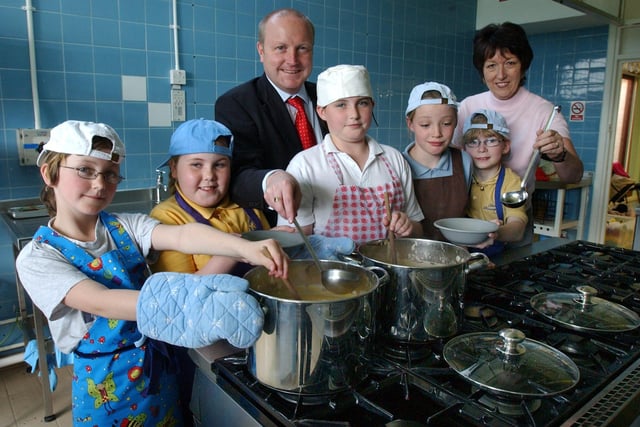Making soup at Dunn Street Primary in 2004. Can you spot someone you know in the photo?
