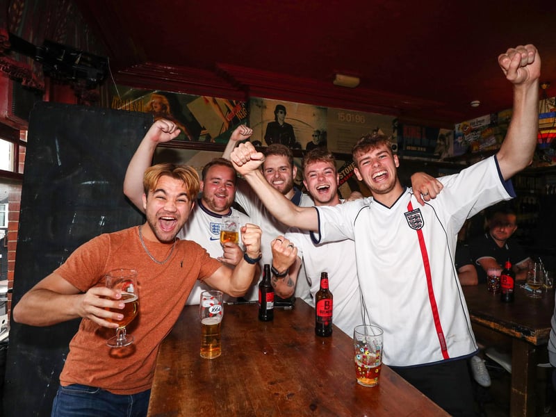 England fans watch England beat Germany 2-0 in the Euros 2020. Fans pictured in The Kings pub. Jack Ryves, George Champion, James Evans, James Cornelius, James Christer. Picture: Stuart Martin (220421-7042)