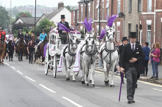 Gracie's procession begins its journey on Sheffield Road, Chesterfield.