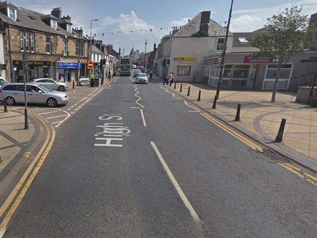 Parking/waiting restrictions on Prestonpans and/or Tranent High Streets to ease congestion and reduce delays to buses