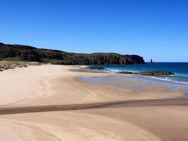 “This is clearly one of the best unspoilt beaches in the world. Very romantic and unspoilt setting to share with the love of your life.”