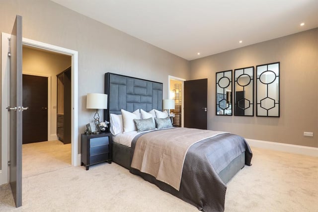 Both of the apartment's bedrooms benefit from stylish built-in wardrobes, and en-suites.