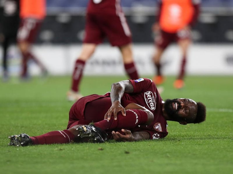 Leeds United have been given a boost to their hopes of signing Nicolas Nkoulou as Torino will not renew the contract of Marcelo Bielsa’s defensive target. (Corriere Torino)

 (Photo by Paolo Bruno/Getty Images)