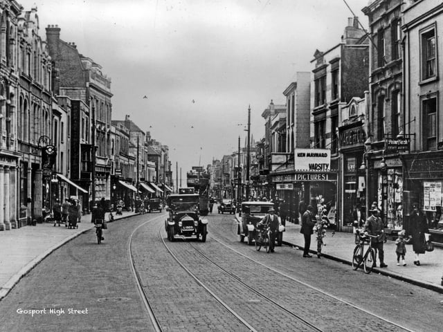 Gosport Theatre Cinema in High Street in the 1930's. Picture: Costen.co.uk