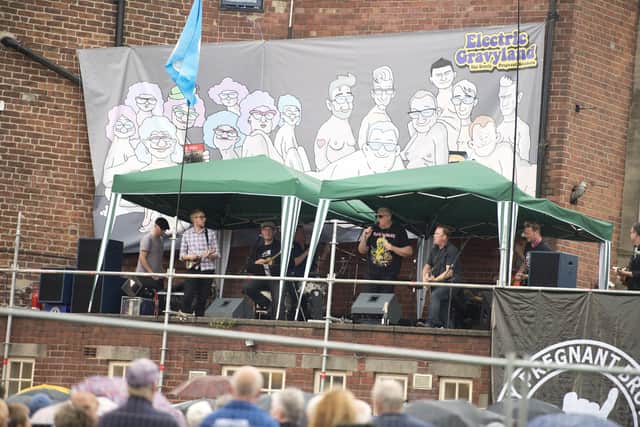Tramlines 2017
Fans gather to watch The Everly Pregnant Brothers at Kelham Island