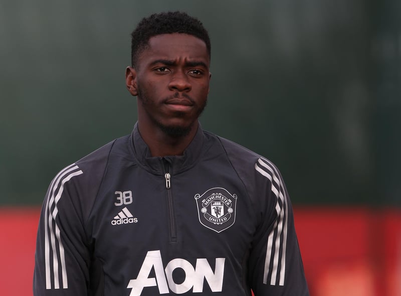 Leeds United could turn their attention to Manchester United defender Axel Tuanzebe should they fail to bring Ben White back to Elland Road. (The Sun)