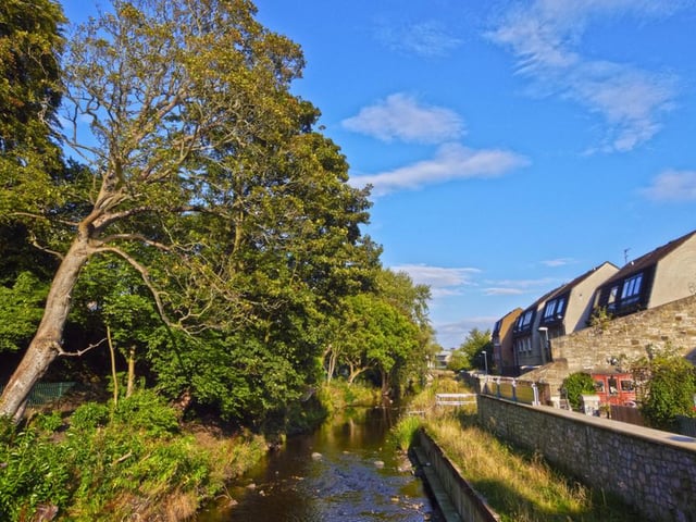 The Water of Leith Walkway stretches for almost 13 miles through the heart of Edinburgh and takes in numerous areas of interest, including the Royal Botanical Garden, Saughton Winter Gardens and Dean Village.