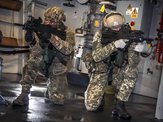 Ukrainian military personnel were hosted on board HMS Dragon while alongside in Odessa. A variety of training stances allowed both countries to engage and share valuable techniques and standard operating procedures over an array of subjects with one another.